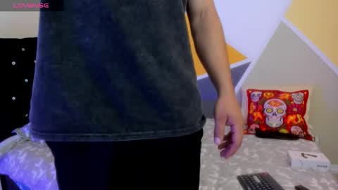 Aron Santoro online show from September 30, 2025, 2:11 pm