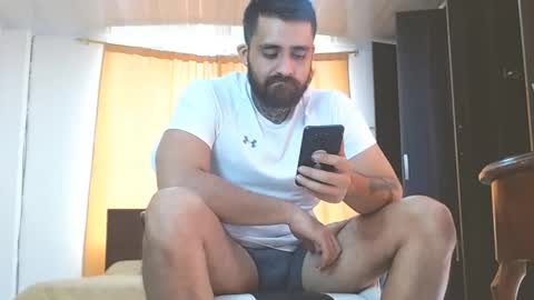 aronmiller online show from December 25, 2024, 10:05 pm