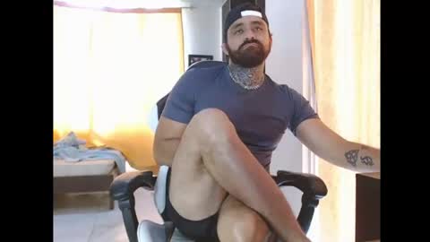 aronmiller online show from November 21, 2025, 2:49 pm