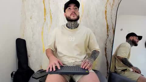 Aron online show from October 30, 2025, 5:31 am