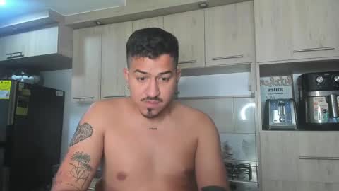 Snapshot of aronwilliams69 chatting on January 15, 2025, 6:12 am ARON Independent model online show from January 15, 2025, 6:12 am