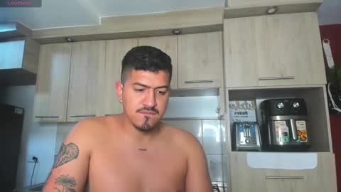 Snapshot of aronwilliams69 chatting on February 19, 2025, 8:55 am ARON Independent model online show from February 19, 2025, 8:55 am