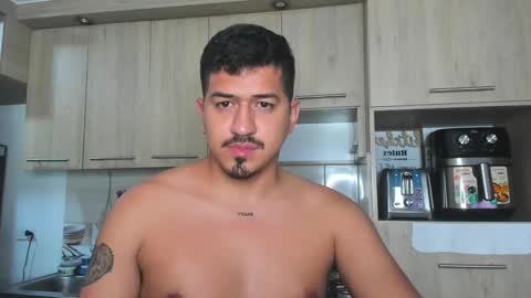 Snapshot of aronwilliams69 chatting on February 26, 2025, 6:26 am ARON Independent model online show from February 26, 2025, 6:26 am