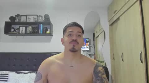 Snapshot of aronwilliams69 chatting on November 1, 2025, 2:13 am ARON Independent model online show from November 1, 2025, 2:13 am