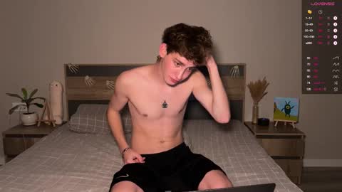 Aron and Phil solo online show from November 1, 2025, 4:09 pm