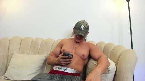   online show from October 2, 2025, 1:01 am