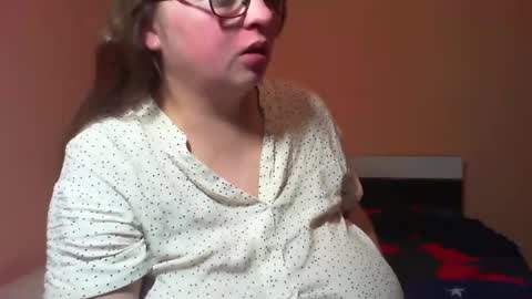 Arriana online show from December 31, 2024, 4:38 am