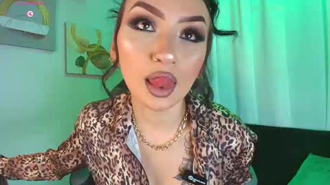    online show from October 18, 2025, 8:31 pm