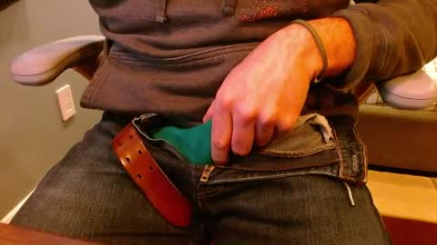 arrrr3 online show from April 20, 2026, 4:43 pm