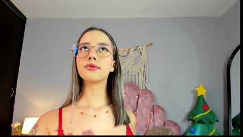 Lia Rose online show from December 1, 2025, 1:21 am