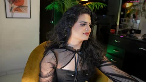 Chloe  online show from December 2, 2024, 2:42 am