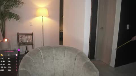 Chloe  online show from March 18, 2026, 1:53 am