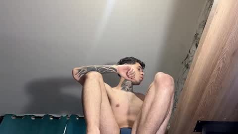   online show from January 15, 2025, 1:20 pm