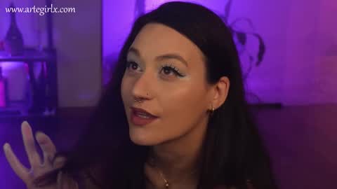 Maya online show from March 24, 2026, 7:08 pm