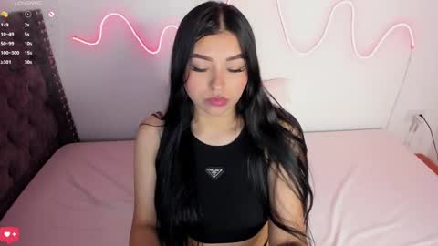 ESTEFANY online show from December 17, 2024, 11:59 pm