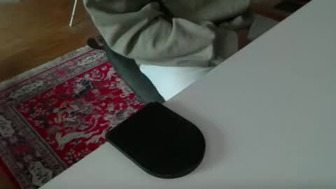 Snapshot of artesian99 chatting on November 9, 2025, 9:29 am artesian99 online show from November 9, 2025, 9:29 am