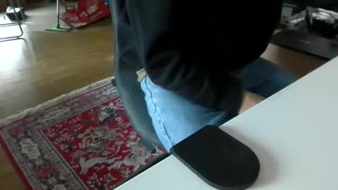 Snapshot of artesian99 chatting on November 16, 2025, 9:04 am artesian99 online show from November 16, 2025, 9:04 am