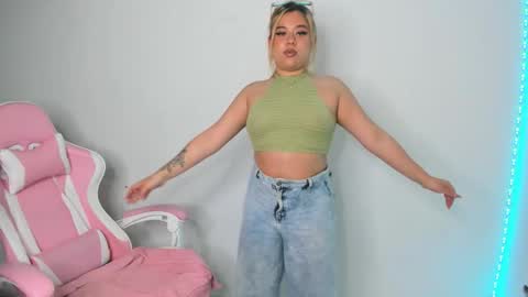 Val online show from September 16, 2025, 2:12 am