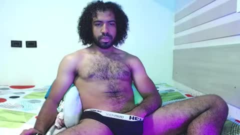 arthur_jamess online show from October 8, 2025, 12:08 am