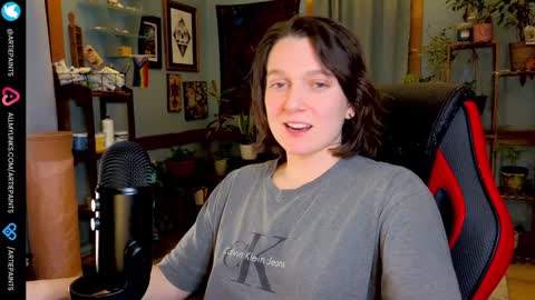 Artie Paints online show from December 4, 2024, 4:21 am