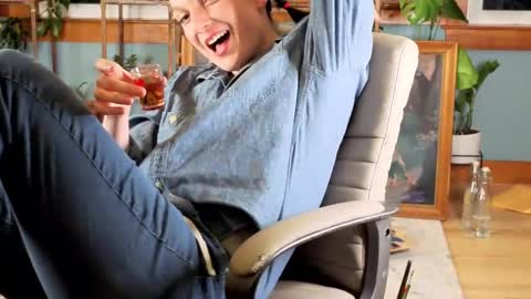 Artie Paints online show from March 8, 2025, 11:18 pm