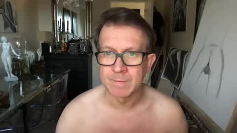 artisterotic online show from December 25, 2024, 12:58 pm