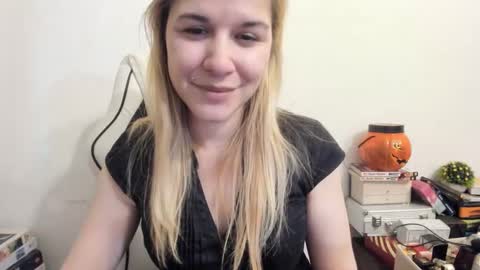 MIA online show from February 5, 2025, 6:04 pm