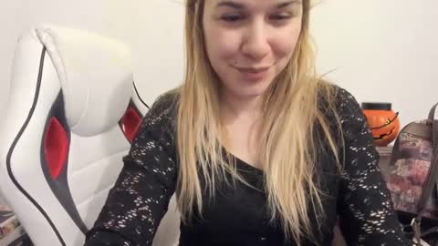 MIA online show from February 10, 2025, 7:38 pm