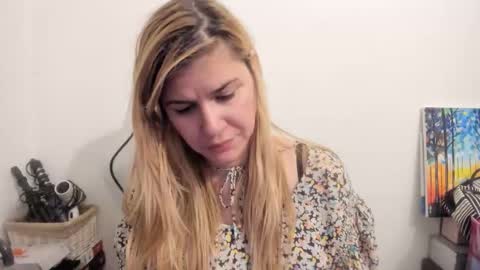 MIA online show from October 4, 2025, 10:08 pm