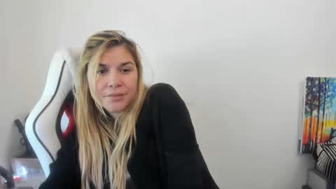 MIA online show from October 6, 2025, 10:45 am