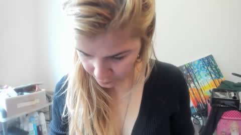 MIA online show from October 23, 2025, 9:52 am