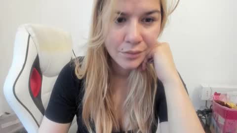 MIA online show from November 8, 2025, 9:09 am