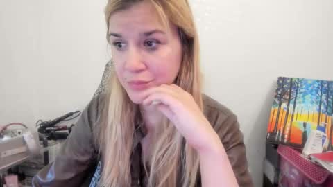 MIA online show from November 23, 2025, 1:55 pm