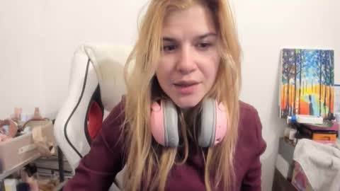 MIA online show from December 3, 2025, 10:19 pm