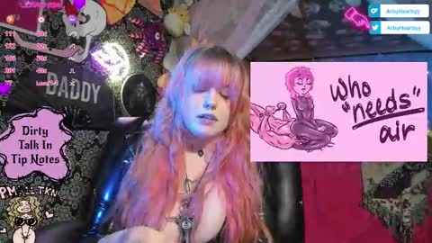ArtsyHeartsyy online show from January 10, 2026, 3:41 am
