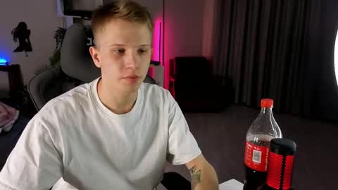 Archie online show from September 22, 2025, 8:00 pm