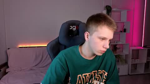 Archie online show from October 10, 2025, 9:14 pm