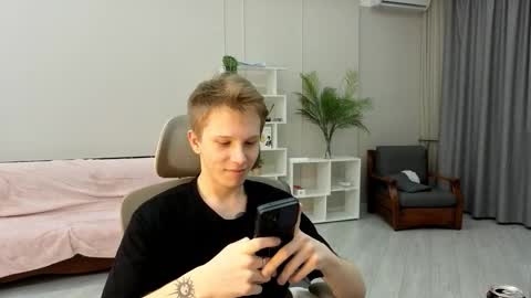 Archie online show from November 10, 2025, 4:17 pm