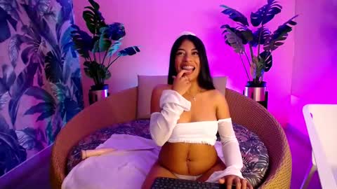 Snapshot of arya_noir chatting on February 19, 2026, 9:00 pm Arya online show from February 19, 2026, 9:00 pm