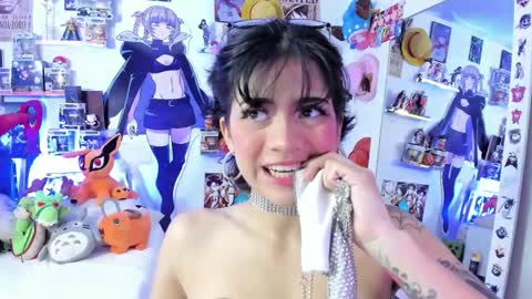 AryaRous online show from November 10, 2025, 5:12 pm