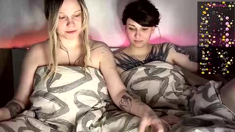 Arya brunett and Cassie blond online show from February 28, 2025, 11:36 am