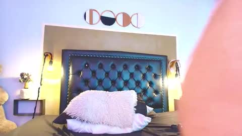 Snapshot of arya_tsuki chatting on October 12, 2025, 9:36 pm ary online show from October 12, 2025, 9:36 pm