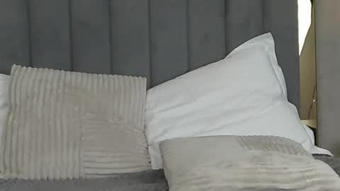 AryaTessa online show from February 21, 2025, 11:44 am