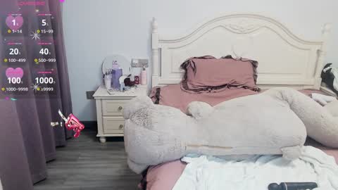 Lily online show from December 23, 2024, 6:22 am