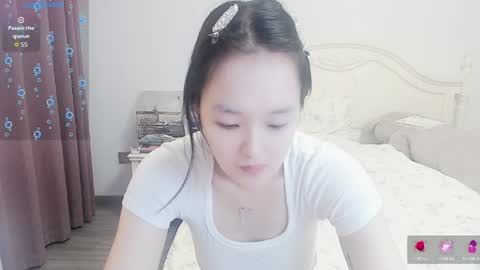 Snapshot of arylia_3 chatting on May 28, 2026, 3:59 am Lily online show from May 28, 2026, 3:59 am