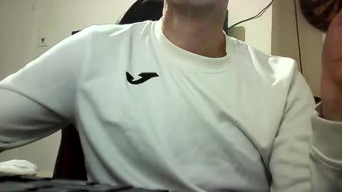 perrita online show from December 2, 2025, 6:36 pm