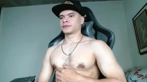 Snapshot of ash_wingrant chatting on February 27, 2025, 9:22 am ash_wingrant online show from February 27, 2025, 9:22 am