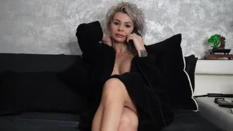 Snapshot of ashadevon_fit chatting on January 13, 2026, 9:47 am Asha online show from January 13, 2026, 9:47 am
