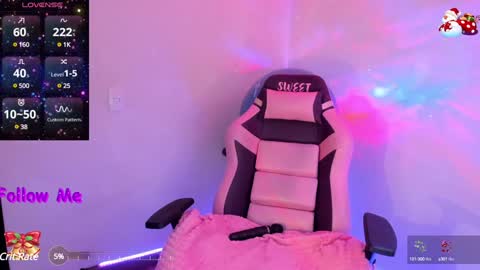 AshantiINDEPENDENT MODEL online show from December 15, 2024, 9:20 pm