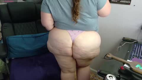 Snapshot of ashbashgirl chatting on March 22, 2026, 9:18 pm SweetAshCheeks online show from March 22, 2026, 9:18 pm